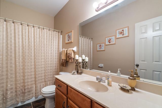 5297 SHADES VALLEY CV, Memphis, TN 38125