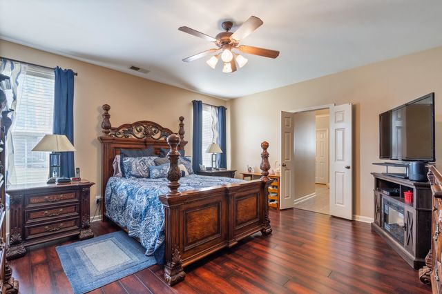 5297 SHADES VALLEY CV, Memphis, TN 38125