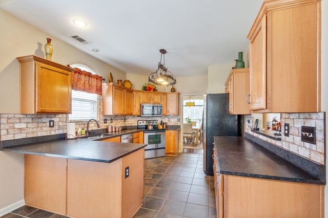 5297 SHADES VALLEY CV, Memphis, TN 38125