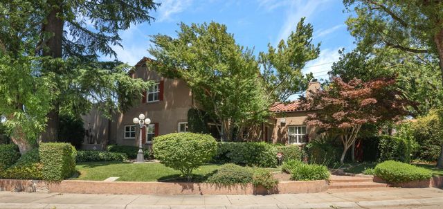 949 S Country Club Blvd, Stockton, CA 95204