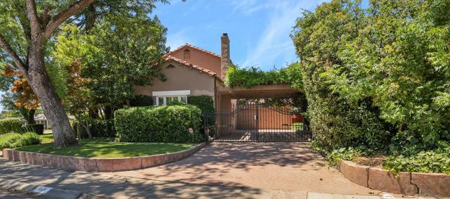 949 S Country Club Blvd, Stockton, CA 95204