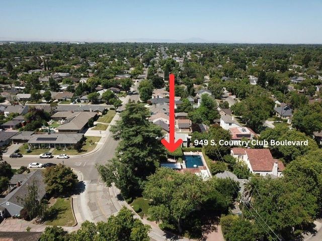 949 S Country Club Blvd, Stockton, CA 95204