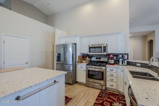 3438 S Abrego Drive, Green Valley, AZ 85614