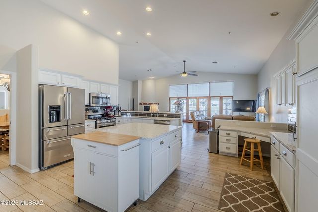 3438 S Abrego Drive, Green Valley, AZ 85614