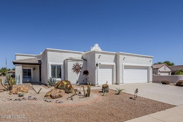 3438 S Abrego Drive, Green Valley, AZ 85614