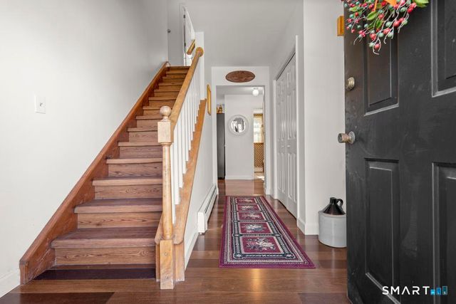 290 Tanglewood Circle, Milford, CT 06461