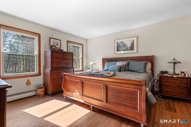 290 Tanglewood Circle, Milford, CT 06461