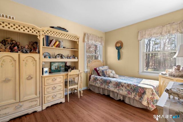 290 Tanglewood Circle, Milford, CT 06461