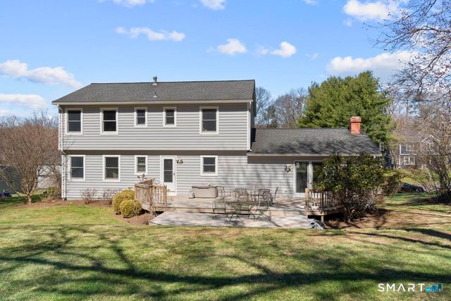 290 Tanglewood Circle, Milford, CT 06461