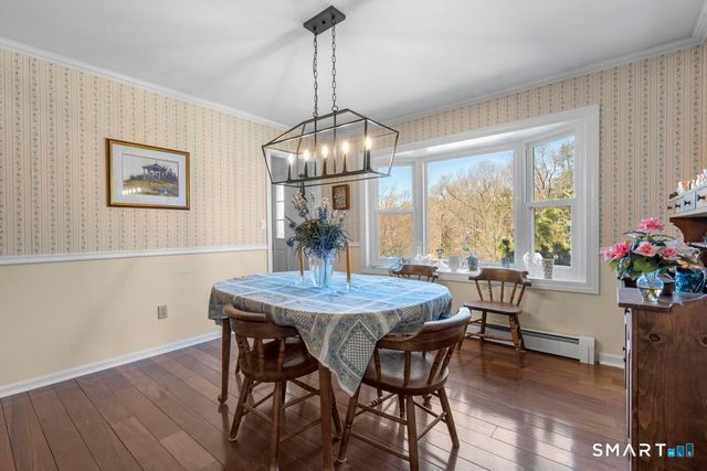 290 Tanglewood Circle, Milford, CT 06461