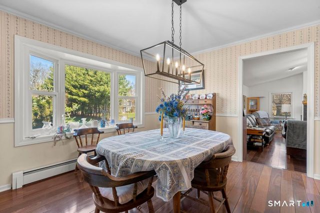 290 Tanglewood Circle, Milford, CT 06461