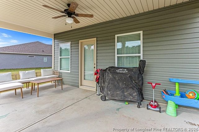 1622 Old Barn Road, Fayetteville, NC 28312