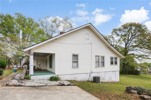 312 E A Avenue, Easley, SC 29640