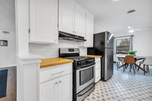 4513 E 25th Place, Tulsa, OK 74114