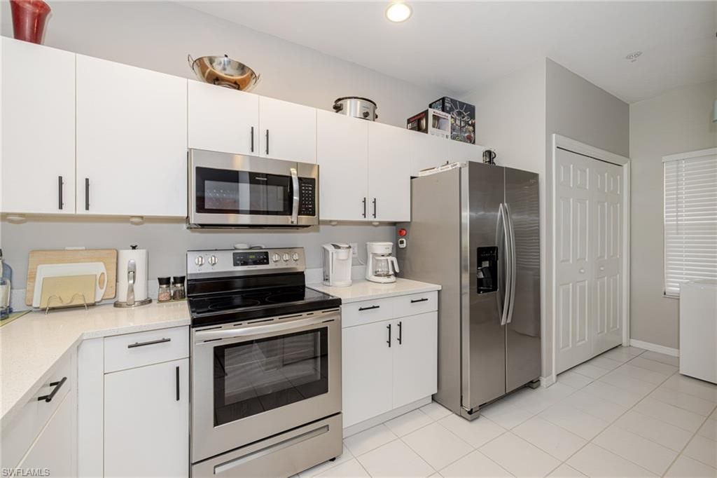 200 Vintage CIR 103, NAPLES, FL 34119 — photo 5