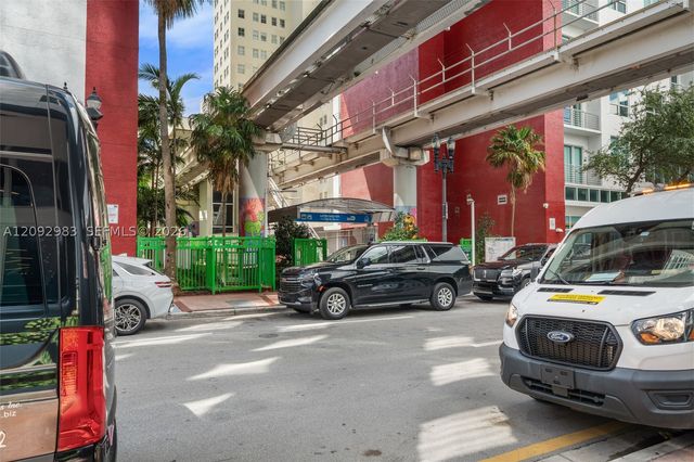 227 NE 2nd St 1911, Miami, FL 33132