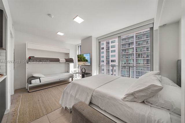 227 NE 2nd St 1911, Miami, FL 33132