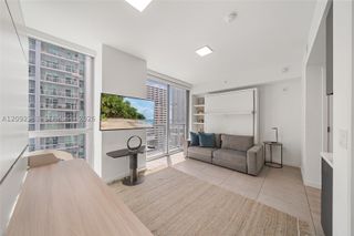 227 NE 2nd St 1911, Miami, FL 33132