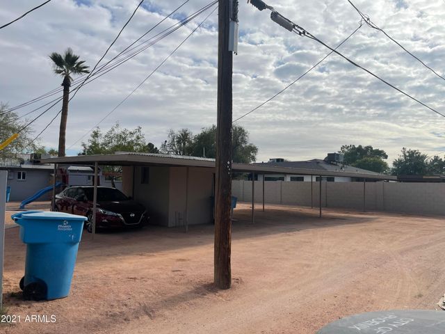 2242 N 29th Place Apt 3, Phoenix, AZ 85008