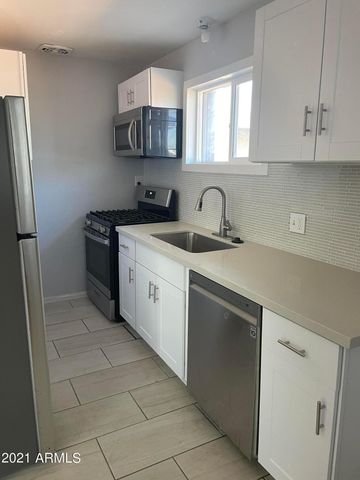 2242 N 29th Place Apt 3, Phoenix, AZ 85008