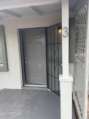 2242 N 29th Place Apt 3, Phoenix, AZ 85008