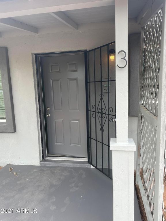 2242 N 29th Place Apt 3, Phoenix, AZ 85008