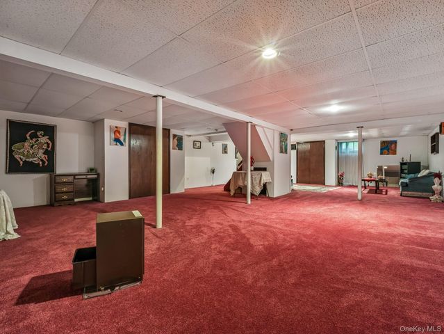 4 Lochness Lane, New City, NY 10956