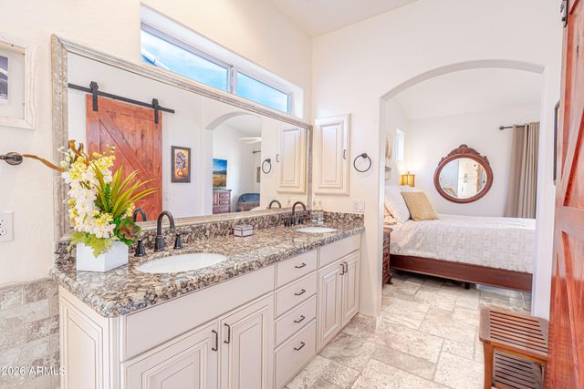 11822 E BECKER Lane, Scottsdale, AZ 85259