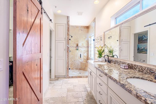 11822 E BECKER Lane, Scottsdale, AZ 85259