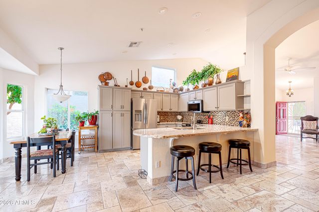 11822 E BECKER Lane, Scottsdale, AZ 85259