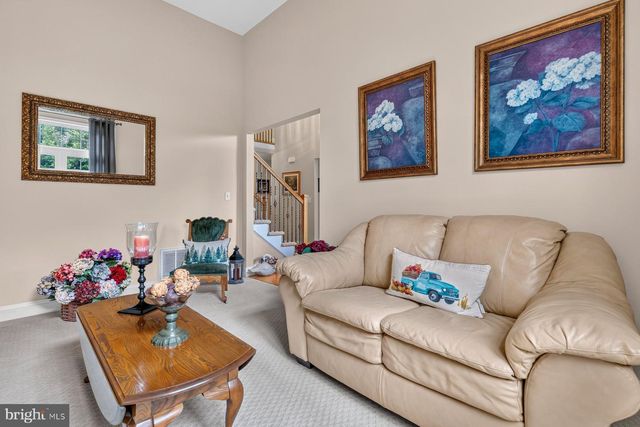 336 APPLE VALLEY RD, Winchester, VA 22602
