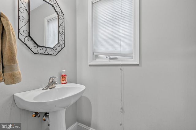 336 APPLE VALLEY RD, Winchester, VA 22602