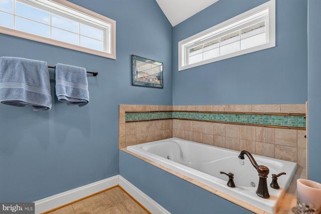 336 APPLE VALLEY RD, Winchester, VA 22602