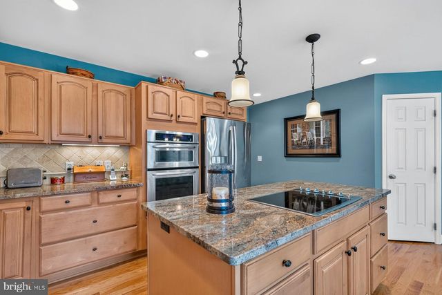 336 APPLE VALLEY RD, Winchester, VA 22602