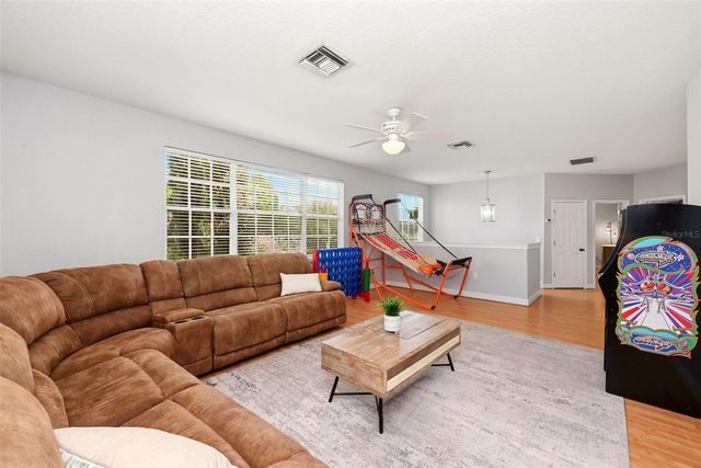 9119 BALMORAL MEWS SQ, Windermere, FL 34786