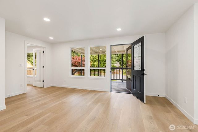 18103 81st St E, Bonney Lake, WA 98391