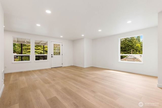 18103 81st St E, Bonney Lake, WA 98391