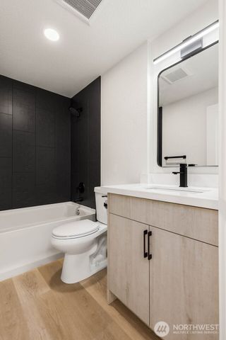 18103 81st St E, Bonney Lake, WA 98391