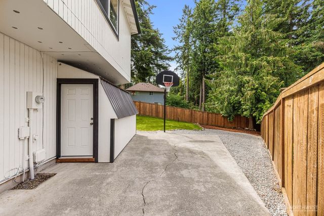 18103 81st St E, Bonney Lake, WA 98391