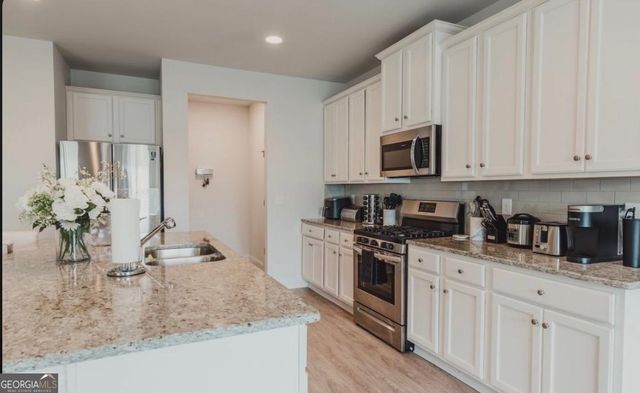 82 Castlemoor Loop, Adairsville, GA 30103