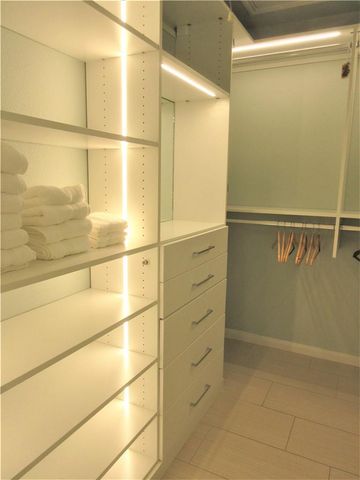 1702 Newning Ave A, Austin, TX 78704