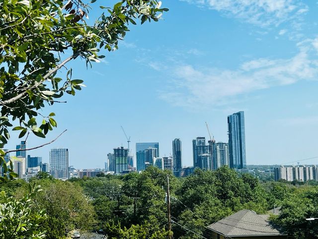 1702 Newning Ave A, Austin, TX 78704