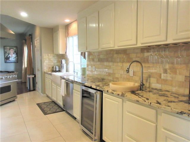 1702 Newning Ave A, Austin, TX 78704