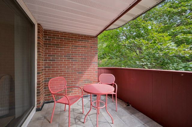 100 Rosemary Way 214, Needham, MA 02494