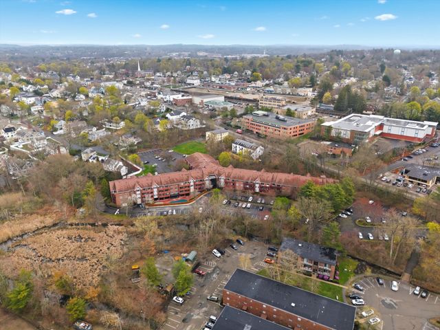 100 Rosemary Way 214, Needham, MA 02494
