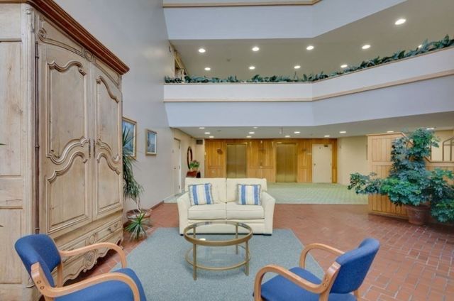 100 Rosemary Way 214, Needham, MA 02494