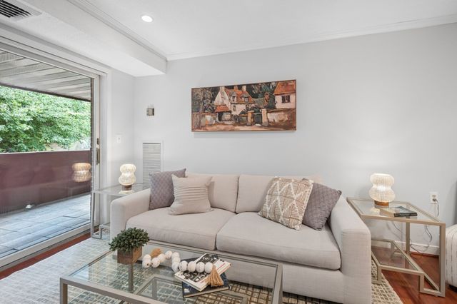 100 Rosemary Way 214, Needham, MA 02494