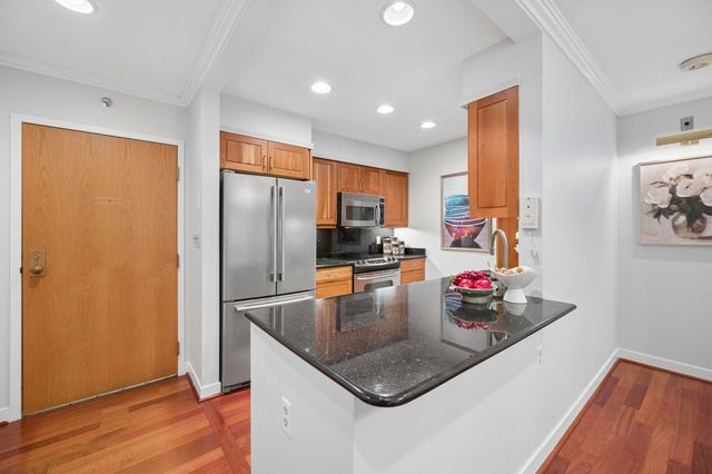 100 Rosemary Way 214, Needham, MA 02494