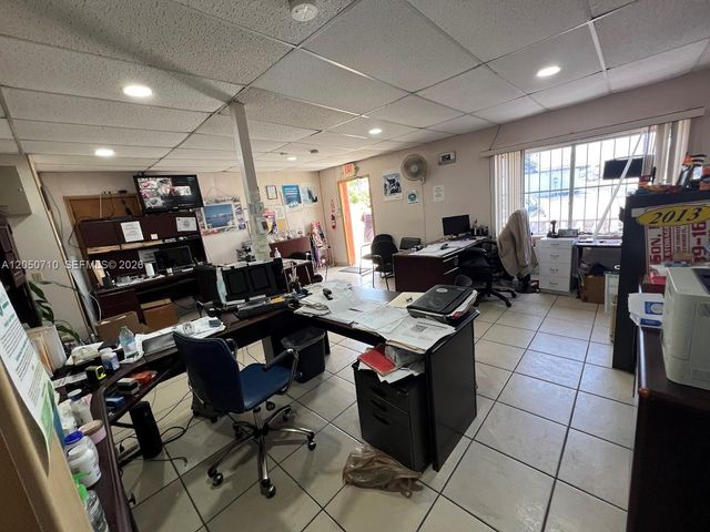 5720 W Hallandale Beach Blvd, West Park, FL 33023