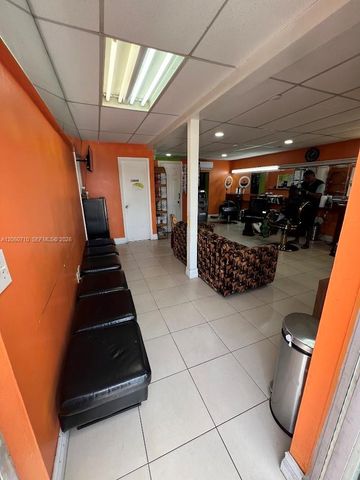 5720 W Hallandale Beach Blvd, West Park, FL 33023